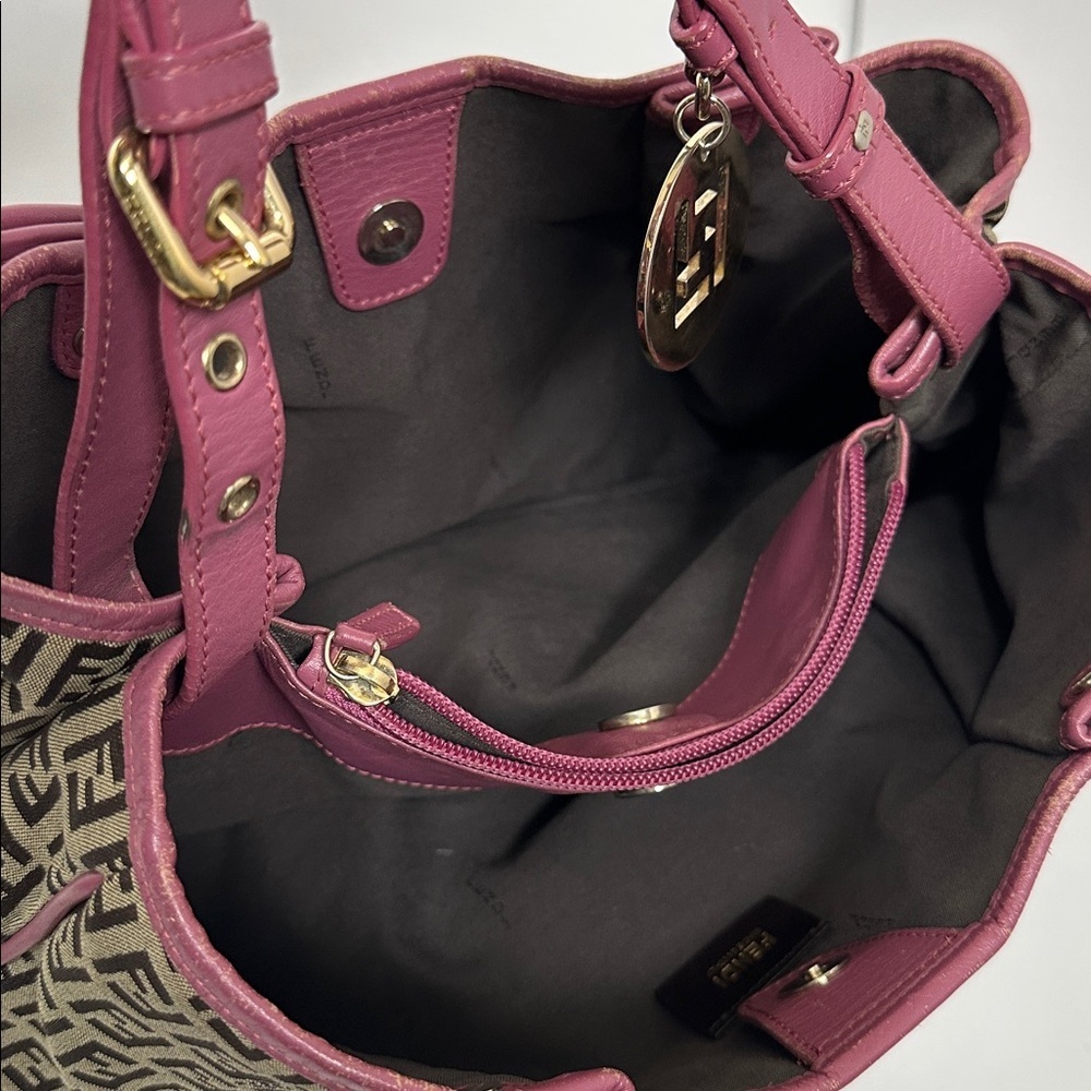 💯Authentic Fendi Zucchino Canvas and Leather Charm Shoulder Bag🍀 - Picture 7 of 17